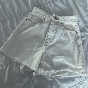 COTTON ON WHITE DENIM SHORTS